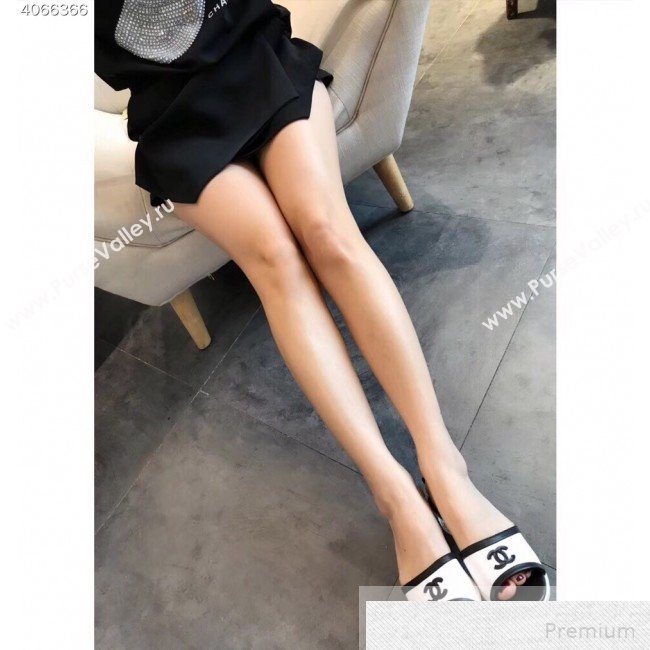 Chanel CC Logo Lambskin Slide Mule Sandals G34871 White/Black 2019 (EM-9051526)
