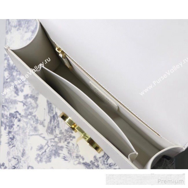 Dior 30 Montaigne CD Flap Bag in Smooth White Calfskin 2019 (BINF-9061136)