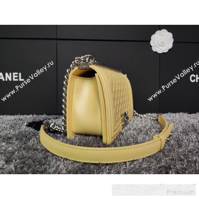 Chanel Iridescent Quilted Grained Leather Classic Medium Boy Flap Bag Yellow/Silver 2019 (FM-9061530)