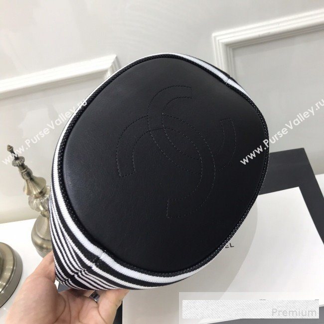 Chanel Knit Stripes Drawstring Bucket Bag AS0464 Black/White 2019 (FM-9061542)