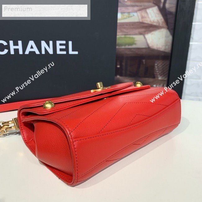 Chanel Chevron Calfskin Studded Charm Small Flap Bag Red 2019 (KAIS-9070814)