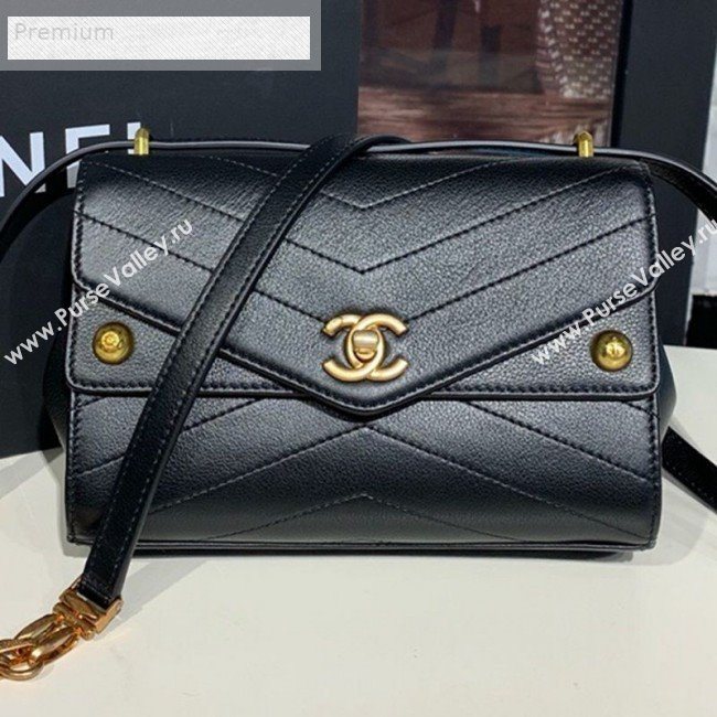 Chanel Chevron Calfskin Studded Charm Small Flap Bag Black 2019 (KAIS-9070816)