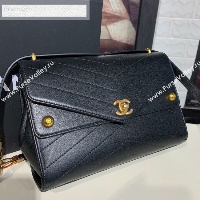 Chanel Chevron Calfskin Studded Charm Medium Flap Bag Black 2019 (KAIS-9070817)