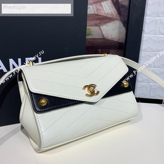 Chanel Chevron Calfskin Studded Charm Small Flap Bag White 2019 (KAIS-9070818)