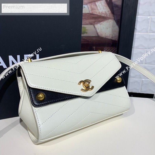 Chanel Chevron Calfskin Studded Charm Small Flap Bag White 2019 (KAIS-9070818)