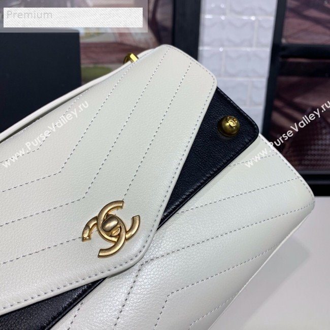 Chanel Chevron Calfskin Studded Charm Medium Flap Bag White 2019 (KAIS-9070819)