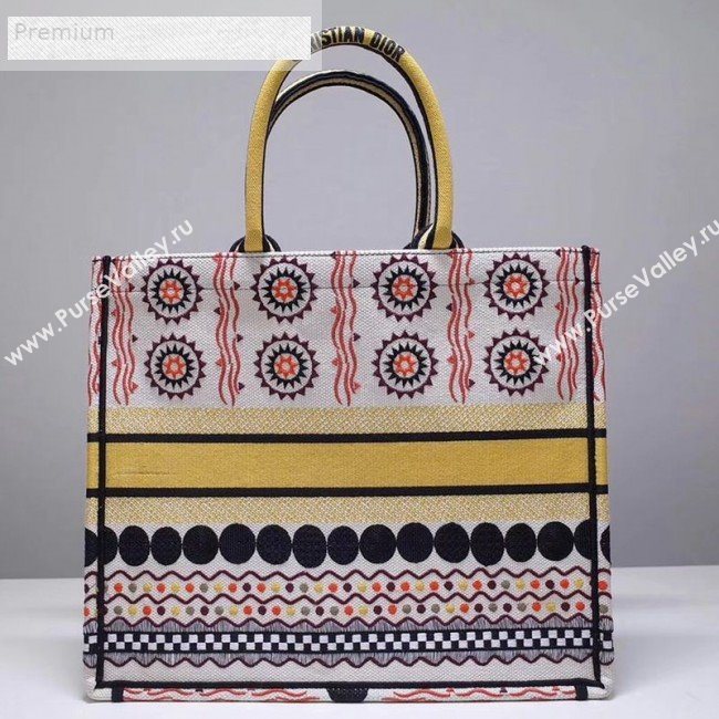 Dior Book Tote in Geometric Embroidered Canvas Yellow 2019 (HENGL-9071326)