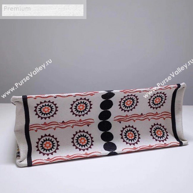 Dior Book Tote in Geometric Embroidered Canvas Yellow 2019 (HENGL-9071326)