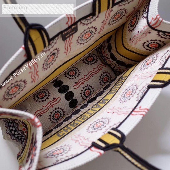 Dior Book Tote in Geometric Embroidered Canvas Yellow 2019 (HENGL-9071326)