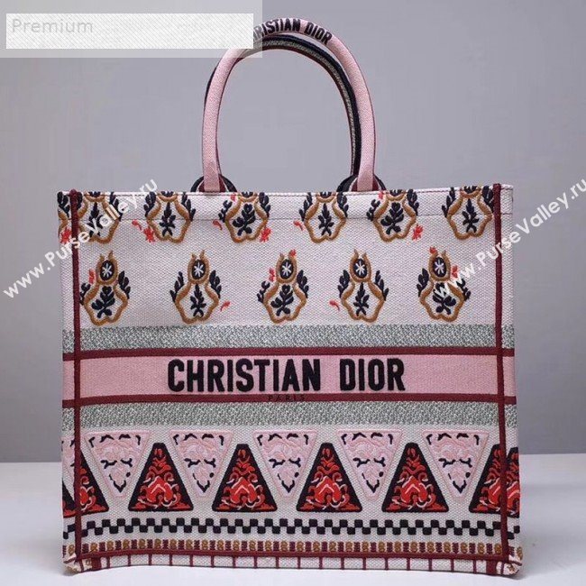 Dior Book Tote in Geometric Embroidered Canvas Pink/White 2019 (HENGL-9071325)