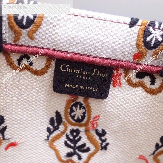 Dior Book Tote in Geometric Embroidered Canvas Pink/White 2019 (HENGL-9071325)