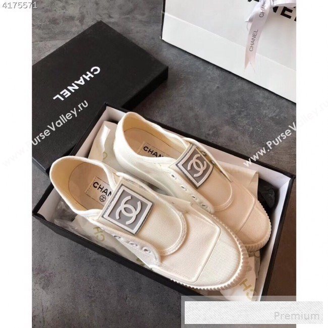 Chanel CC Label Fabric Sneakers White 2019 (EM-9053157)