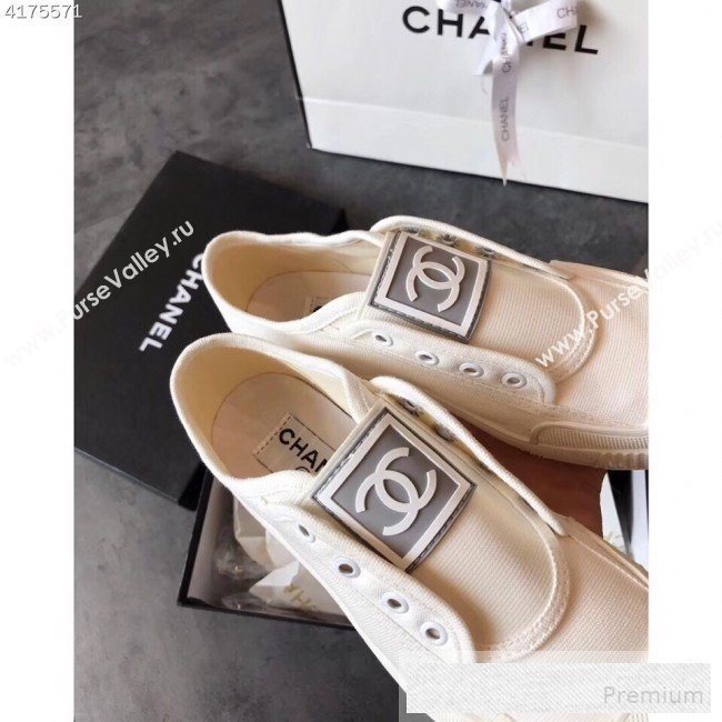 Chanel CC Label Fabric Sneakers White 2019 (EM-9053157)