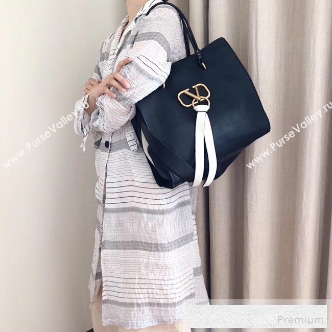 Valentino VRing Shopping Tote Bag in Grained Leather Black/White 2019 (JJ3-9053050)