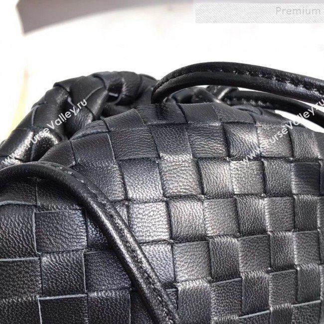 Bottega Veneta Small The Pouch Oversize Clutch in Woven Lambskin Black 2019 (MISU-9081943)