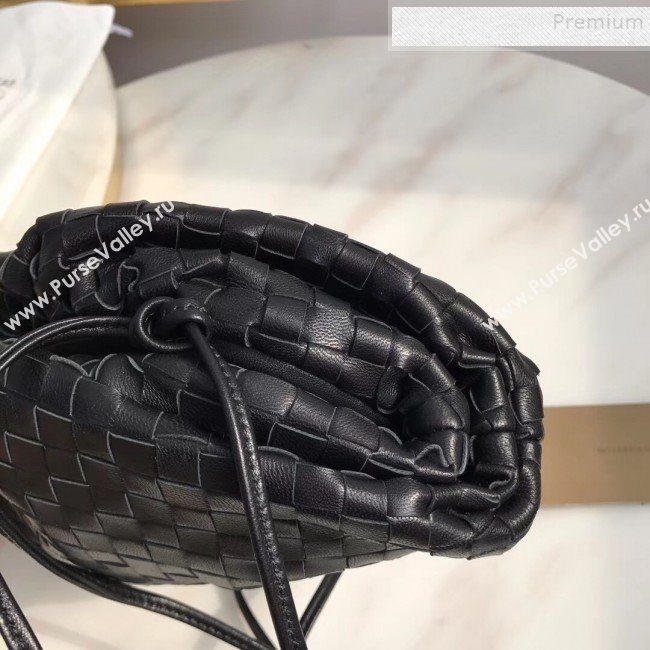 Bottega Veneta Small The Pouch Oversize Clutch in Woven Lambskin Black 2019 (MISU-9081943)