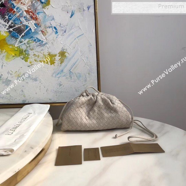 Bottega Veneta Small The Pouch Oversize Clutch in Woven Lambskin White 2019 (MISU-9081945)