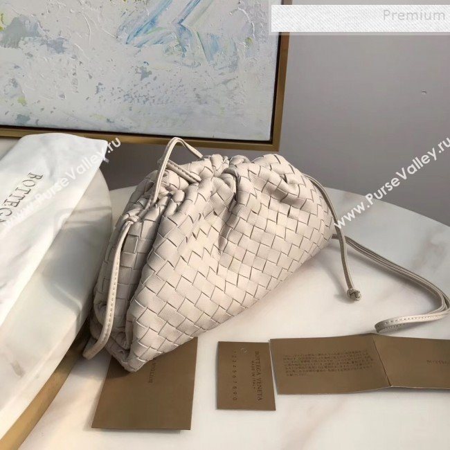 Bottega Veneta Small The Pouch Oversize Clutch in Woven Lambskin White 2019 (MISU-9081945)