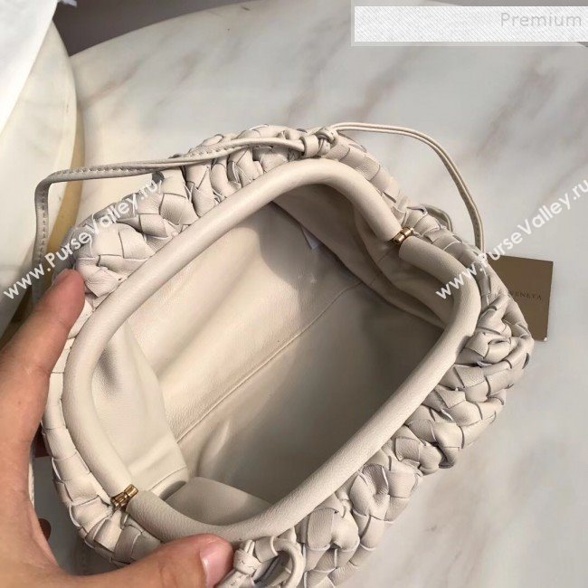 Bottega Veneta Small The Pouch Oversize Clutch in Woven Lambskin White 2019 (MISU-9081945)