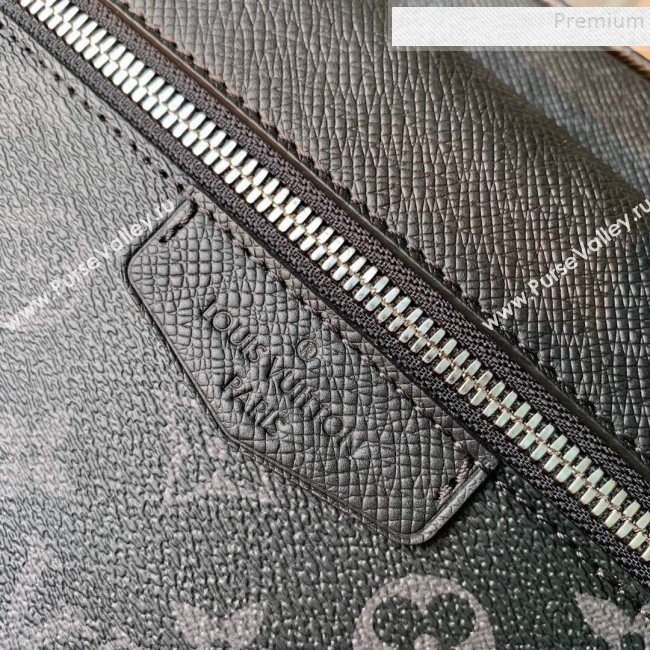 Louis Vuitton Outdoor Monogram Leather Messenger Shoulder Bag M30233 Black 2019 (FANG-9083026)
