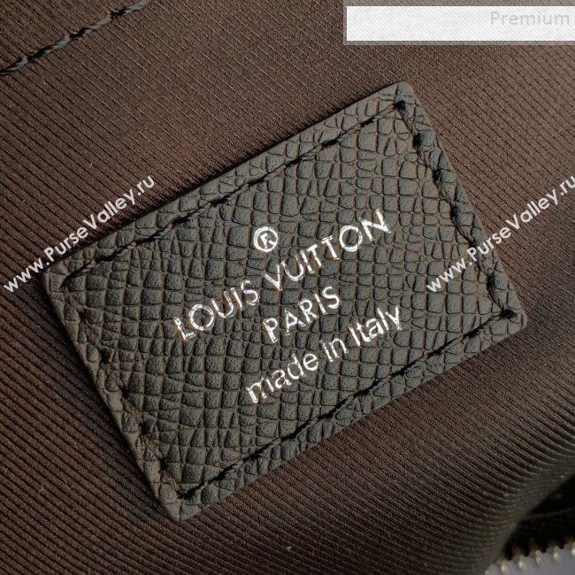 Louis Vuitton Outdoor Monogram Leather Messenger Shoulder Bag M30233 Black 2019 (FANG-9083026)