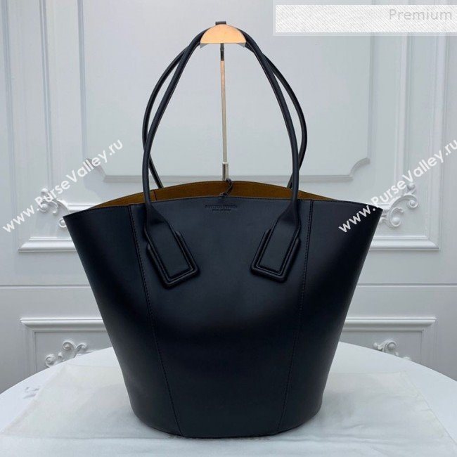 Bottega Veneta Large Basket Tote in Smooth Calfskin Black 2019 (WEIP-9091024)