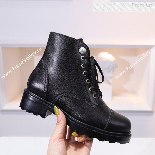 Chanel Calfskin Pearl Lace-up Short Boots Black 2019 (DLY-9091117)