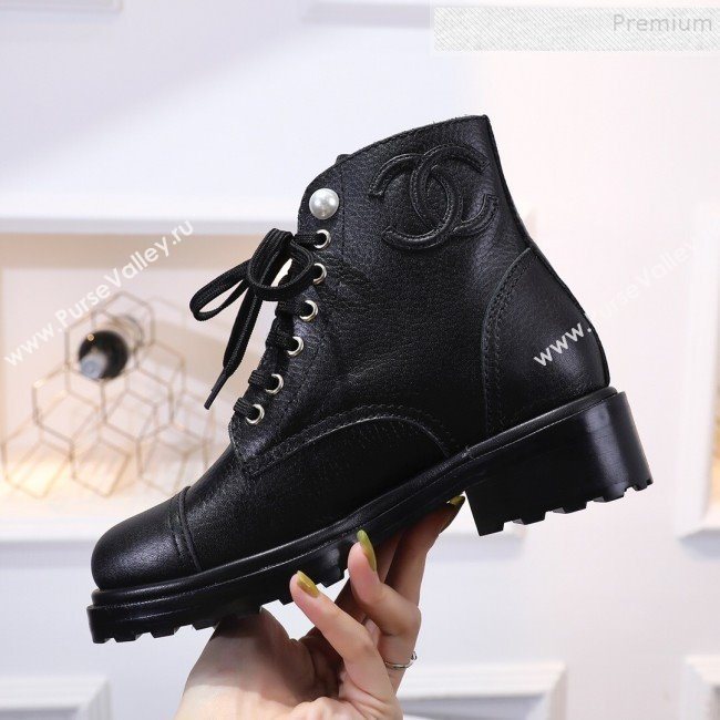 Chanel Calfskin Pearl Lace-up Short Boots Black 2019 (DLY-9091117)