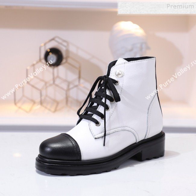 Chanel Calfskin Pearl Lace-up Short Boots White 2019 (DLY-9091118)