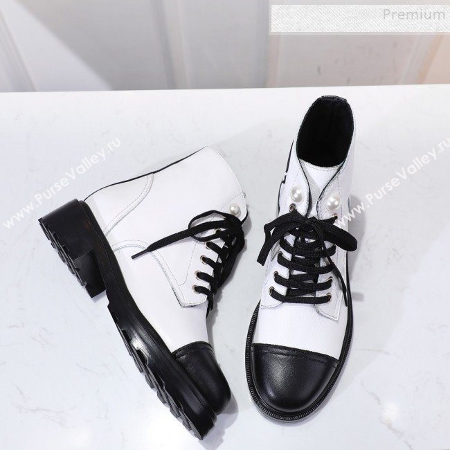 Chanel Calfskin Pearl Lace-up Short Boots White 2019 (DLY-9091118)