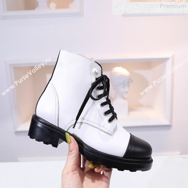 Chanel Calfskin Pearl Lace-up Short Boots White 2019 (DLY-9091118)