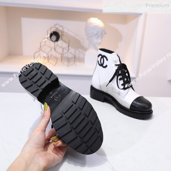 Chanel Calfskin Pearl Lace-up Short Boots White 2019 (DLY-9091118)