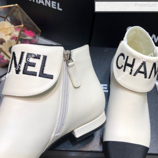 Chanel Embroidered Calfskin Flat Short Boots G35167 White 2019 (DLY-9091126)