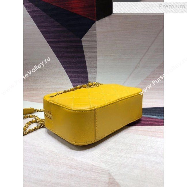 Chanel Quilted Lambskin Chain CC Camera Case AS0971 Yellow 2019 (KAIS-9091603)