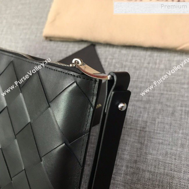 Bottega Veneta Maxi Woven Medium Pouch Black 2019 (MISU-9092639)