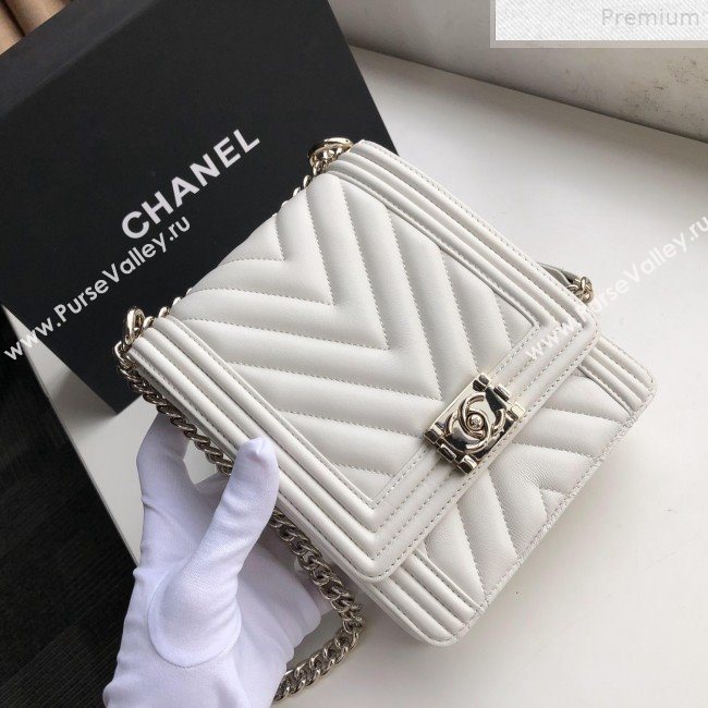 Chanel Long Chevron Smooth Lambskin Boy Flap Bag AS0130 White 2019 (FM-9072309)