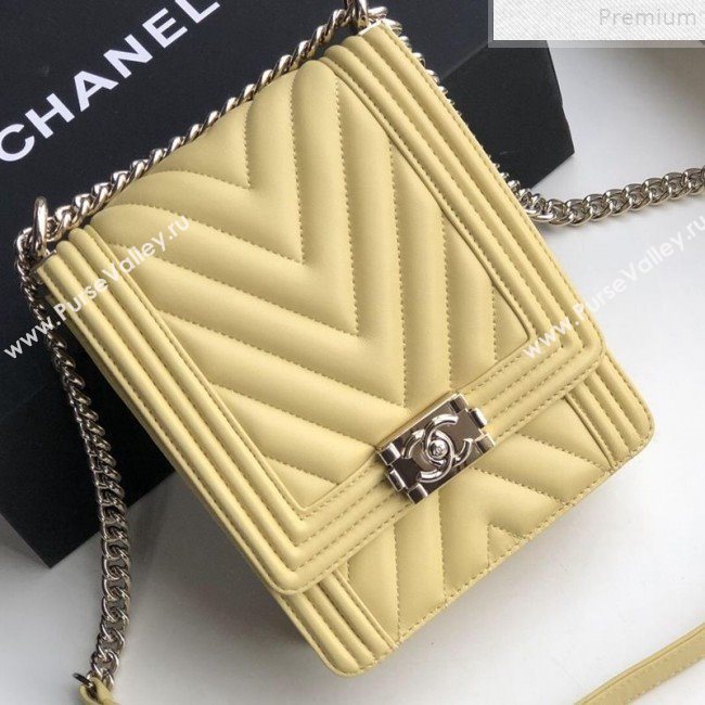 Chanel Long Chevron Smooth Lambskin Boy Flap Bag AS0130 Yellow 2019 (FM-9072311)