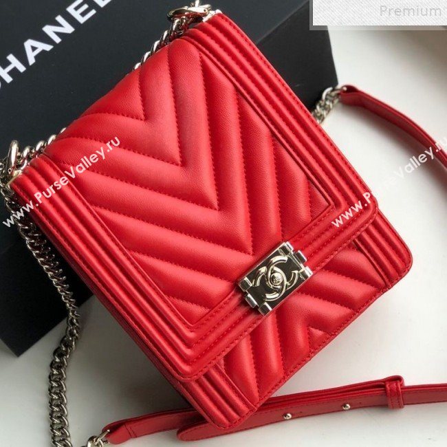 Chanel Long Chevron Smooth Lambskin Boy Flap Bag AS0130 Red 2019 (FM-9072312)