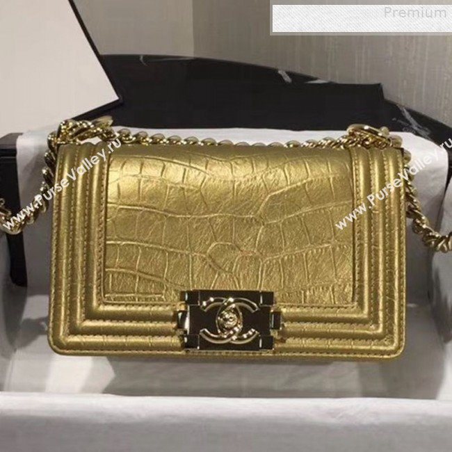 Chanel Crocodile Embossed Leather Small Boy Flap Bag Gold 2019 (KAIS-9080823)
