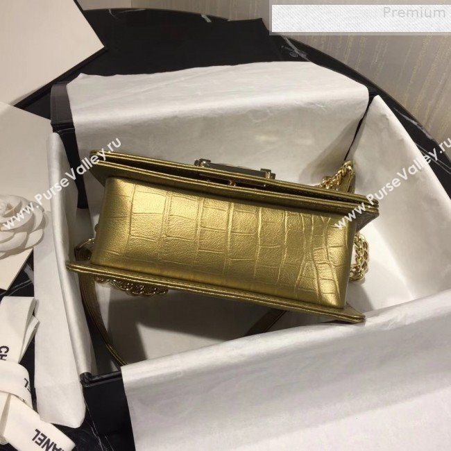 Chanel Crocodile Embossed Leather Small Boy Flap Bag Gold 2019 (KAIS-9080823)