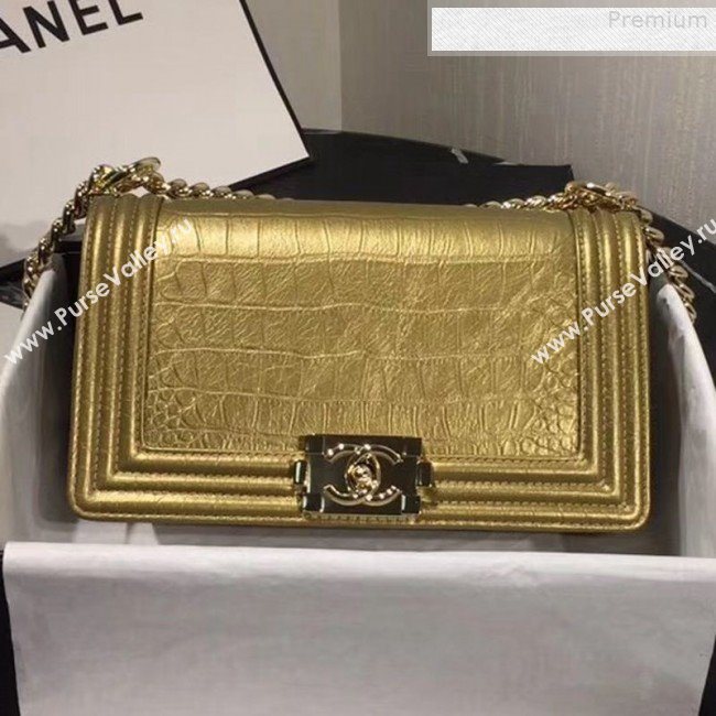 Chanel Crocodile Embossed Leather Medium Boy Flap Bag Gold 2019 (KAIS-9080824)