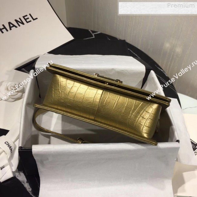 Chanel Crocodile Embossed Leather Medium Boy Flap Bag Gold 2019 (KAIS-9080824)