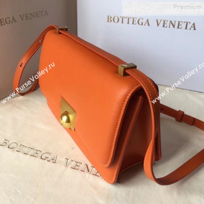 Bottega Veneta Medium Smooth Calfskin BV Classic Ronde Shoulder Bag Orange 2019 (WT-9101845)