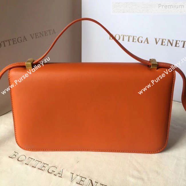 Bottega Veneta Medium Smooth Calfskin BV Classic Ronde Shoulder Bag Orange 2019 (WT-9101845)