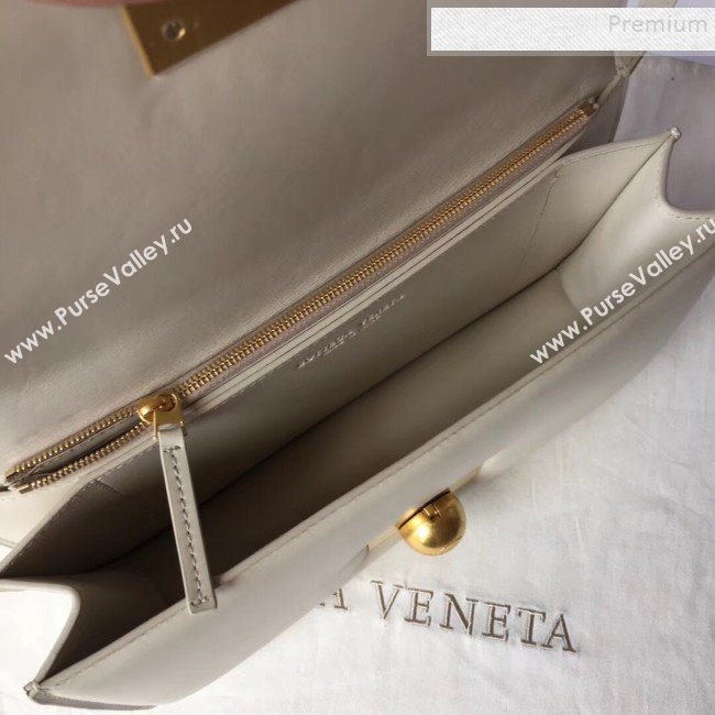 Bottega Veneta Medium Smooth Calfskin BV Classic Ronde Shoulder Bag White 2019 (WT-9101846)