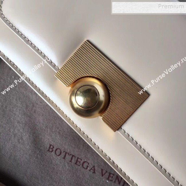 Bottega Veneta Mini Smooth Calfskin BV Classic Ronde Shoulder Bag Nude 2019 (WT-9101843)