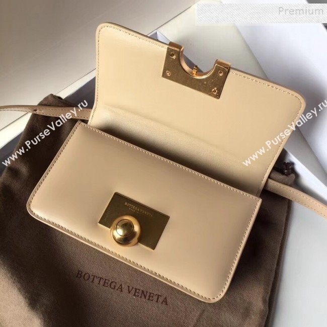 Bottega Veneta Mini Smooth Calfskin BV Classic Ronde Shoulder Bag Nude 2019 (WT-9101843)