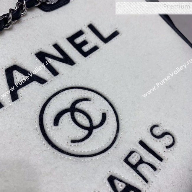 Chanel Deauville Wool Felt Medium Shopping Bag A93786 White/Black 2019 (JIYUAN-9101702)
