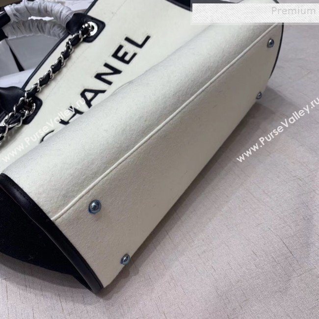 Chanel Deauville Wool Felt Medium Shopping Bag A93786 White/Black 2019 (JIYUAN-9101702)