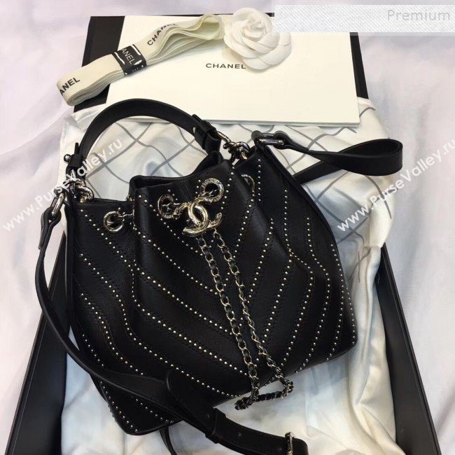 Chanel Studded Chevron Calfskin Bucket Bag Black 2019 (JIYUAN-9102218)